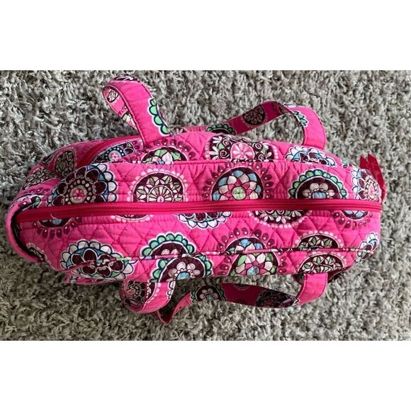 Vera Bradley Pink Cupcake Duffle Bag Carry On Baby Gym Tote Purse 16” x 10” - Picture 4 of 7